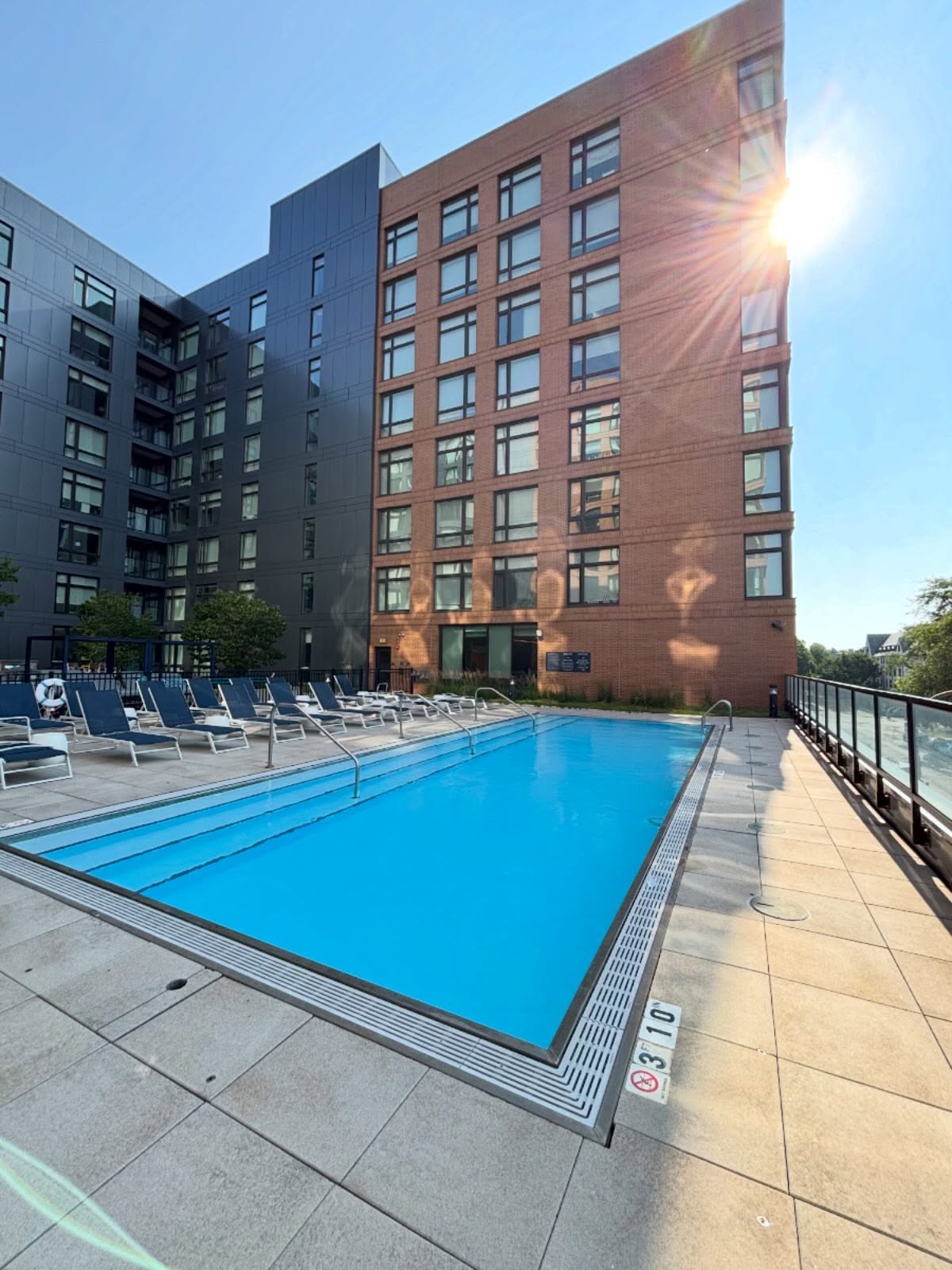 Imagine stepping outside on a sunny morning and having this waiting for you\u2026\u2600\ufe0f\ud83c\udf34 \n\nOur outdoor pool makes it easy to turn an ordinary day into a staycation. Just one of the many perks of calling our community home. \ud83c\udfca \ud83c\udfe0 \n\n